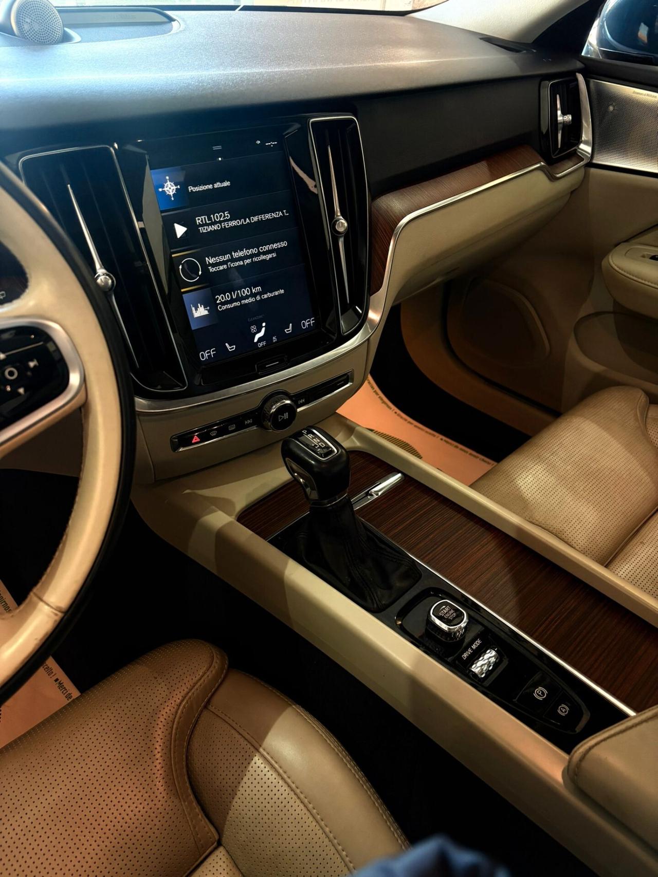 Volvo V60 D4 Geartronic R-design