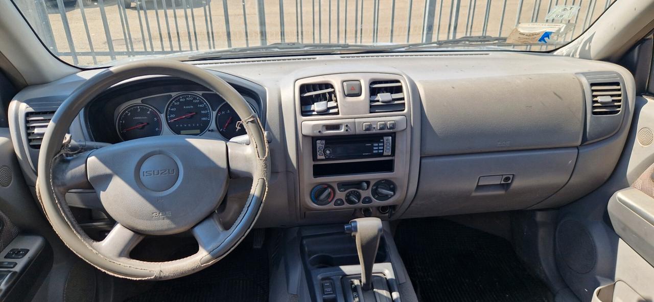 Isuzu D-Max 3.0 TD cat Crew Cab 4WD Pick-up LS