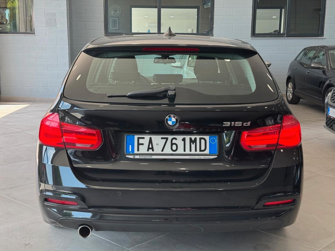 Bmw 318 318d xDrive Touring Luxury