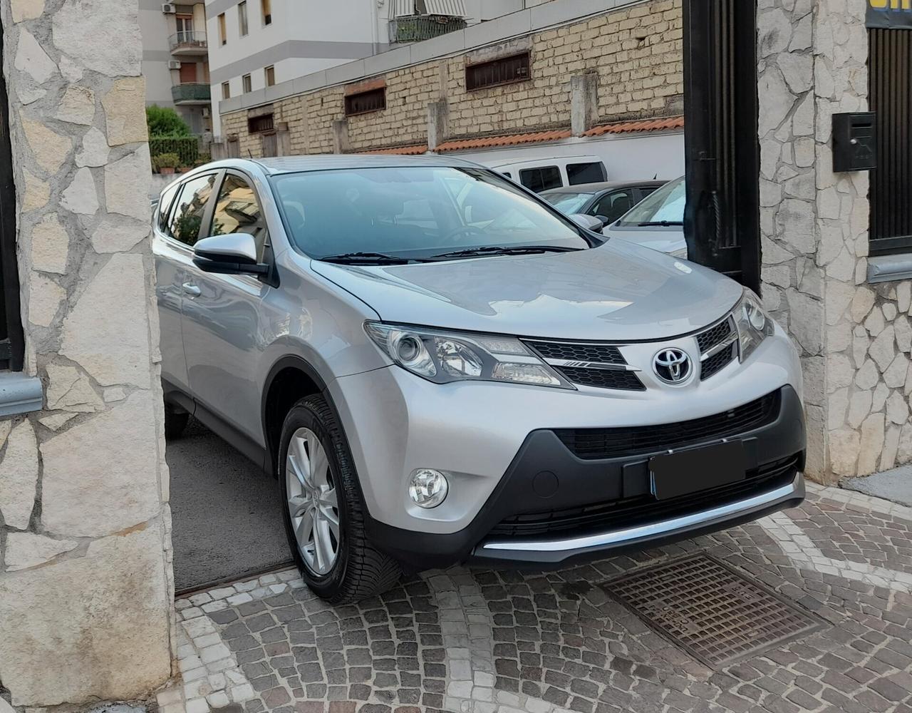 Toyota RAV 4 RAV4 2.2 D-4D 150 CV Lounge