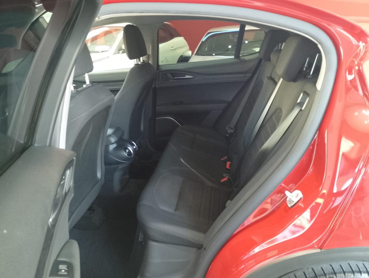Alfa Romeo Stelvio 2.2 Turbo Diesel 160CV AT8 RWD Sport-Tech
