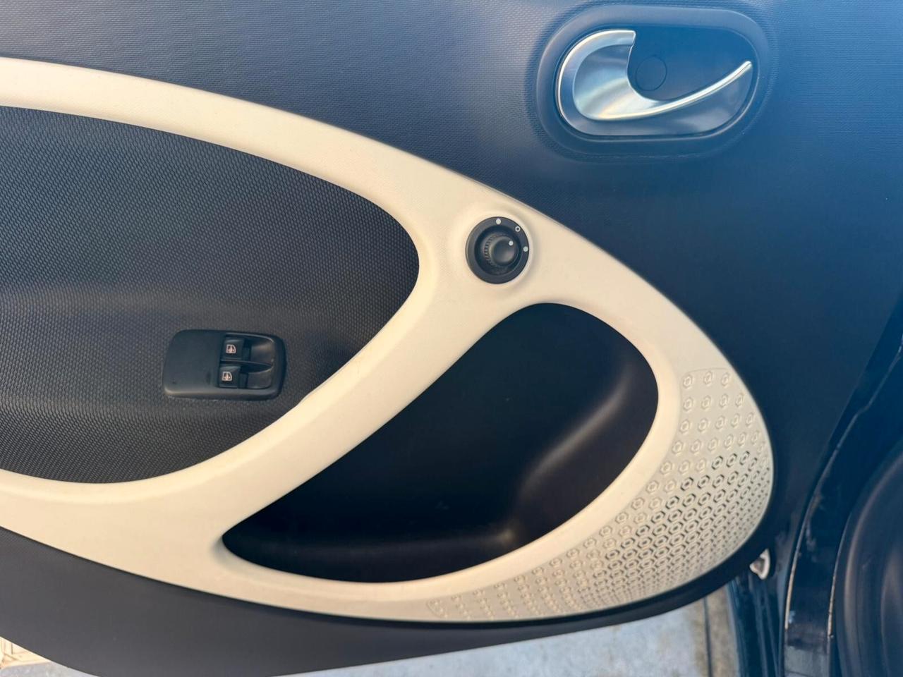 Smart ForFour 70 1.0 Passion