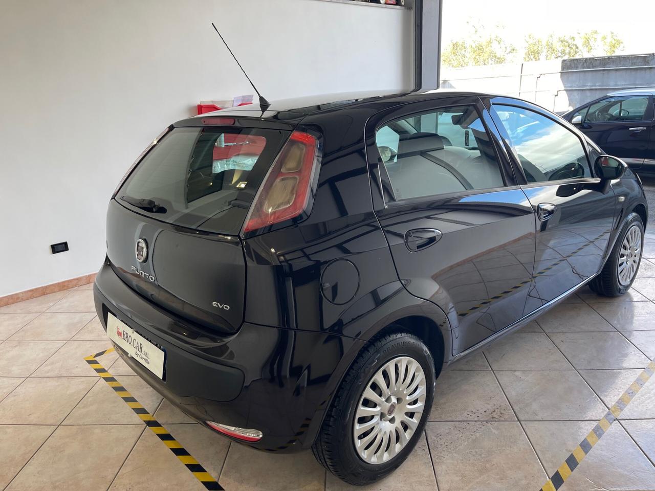 Fiat Punto Evo 1.3 Mjt 95 CV DPF 5 porte S&S Dualogic Dynamic