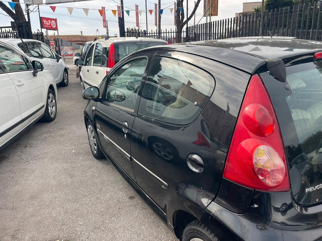 Peugeot 107 1.0 68CV 5p. Sweet Years 2Tronic