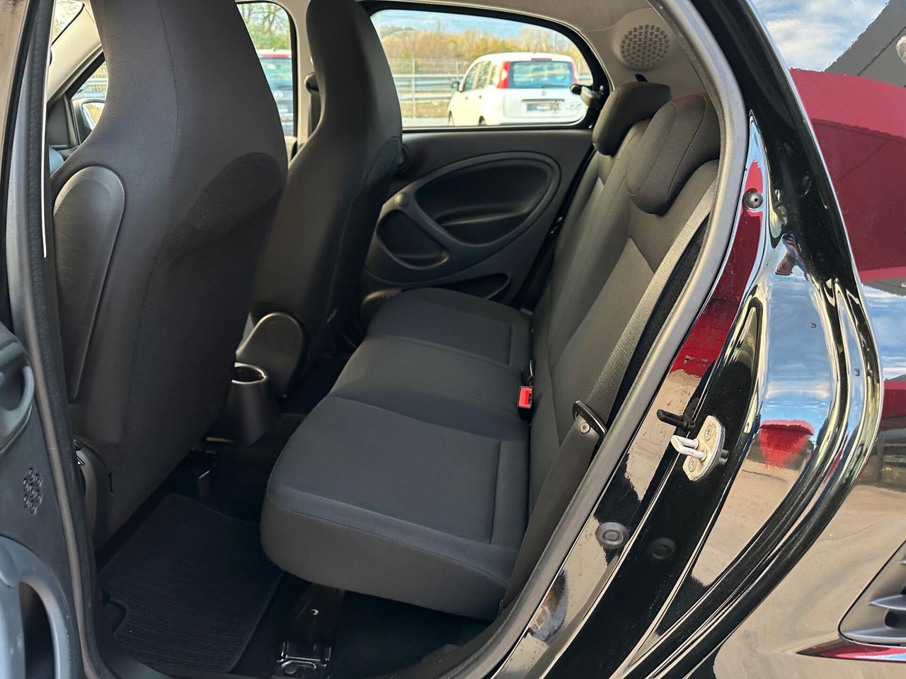 Smart ForFour 70 1.0 Youngster