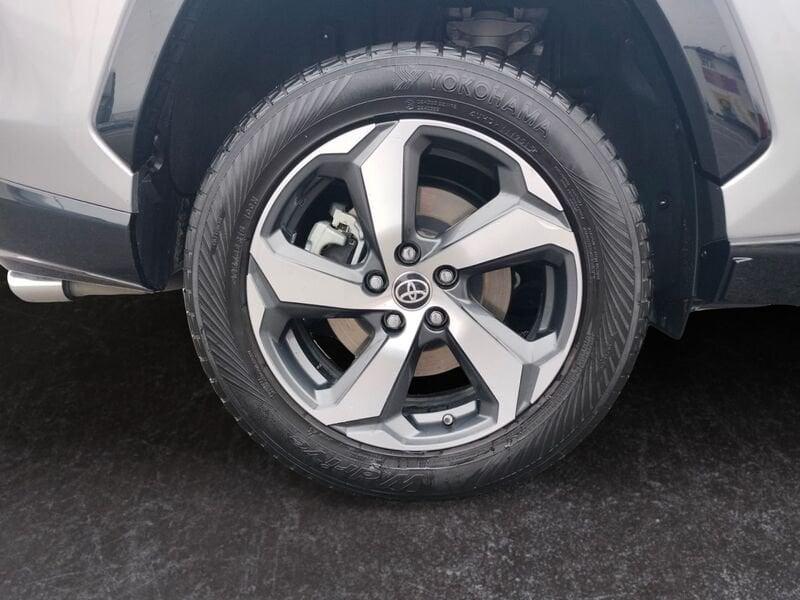 Toyota RAV4 Plug-in Plug-in 2.5 PHEV 306CV ECVT Dynamic+ 4WD