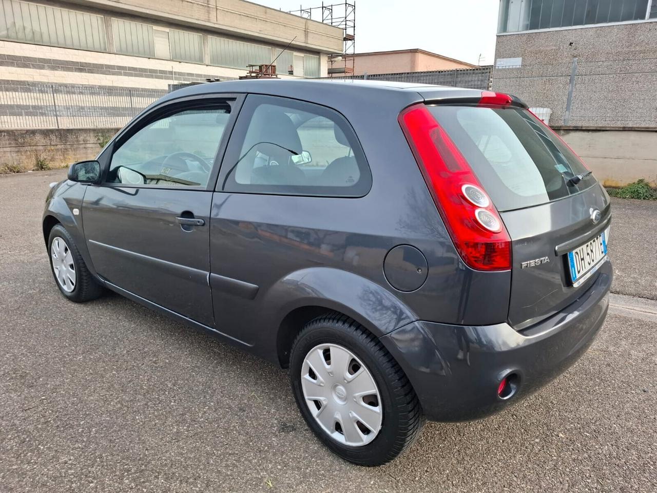 Ford Fiesta 1.4 TDCi 3p. SOLAMENTE 47.000 KM