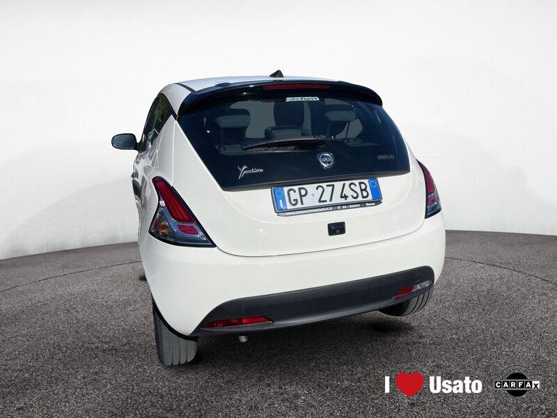 Lancia Ypsilon NUOVA My23 1.0 Firefly 70 CvStart&Stop Hybrid Gold