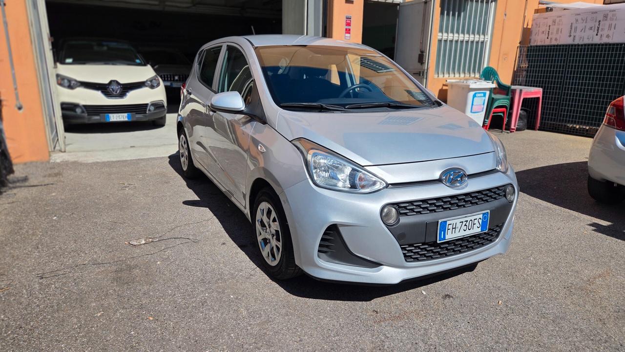 Hyundai i10 1.0 LPGI Econext Login unico proprietario
