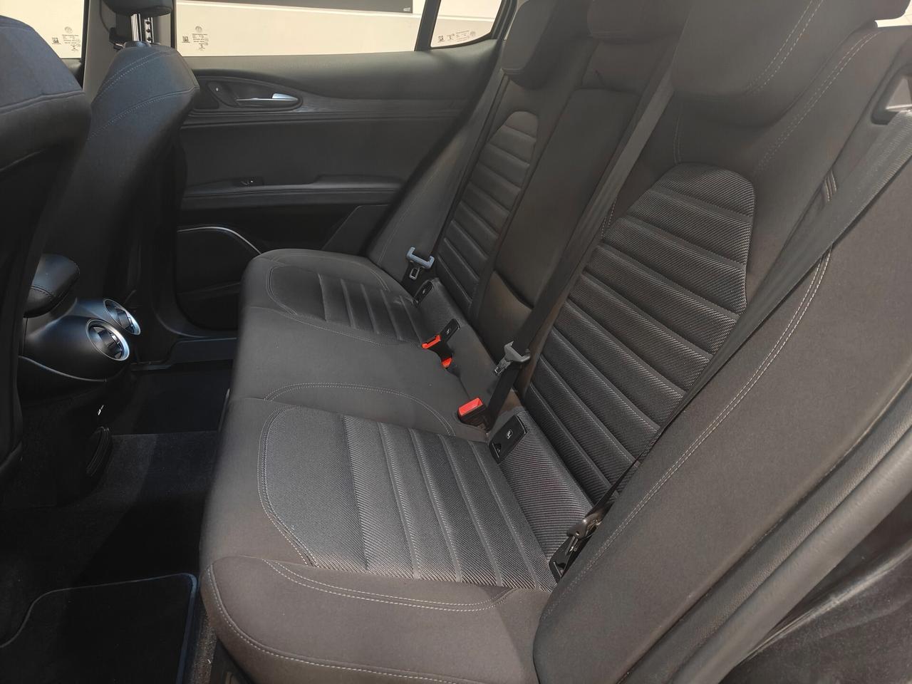 Alfa Romeo Stelvio 2.2 Turbodiesel 190 CV AT8 Q4 Business