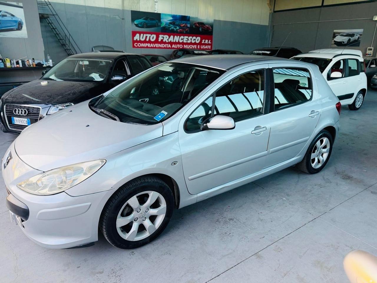 Peugeot 307 1.6 16V 5porte benzina e a gpl