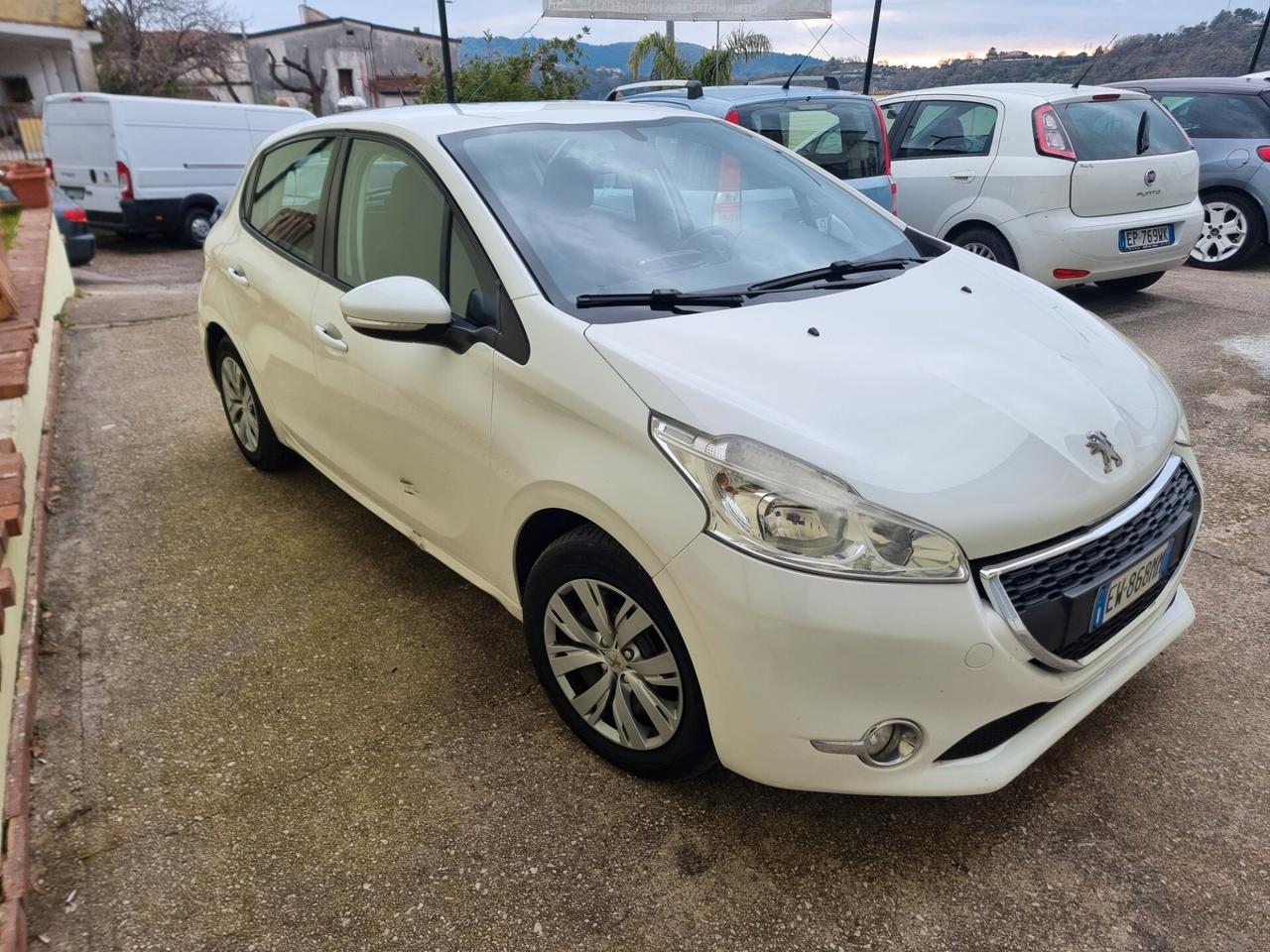 Peugeot 208 1.4 HDi 68 CV 5 porte Access