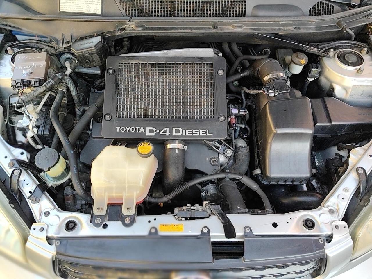 Toyota RAV 4 2.0 Tdi D-4D 5p Sol + Gancio