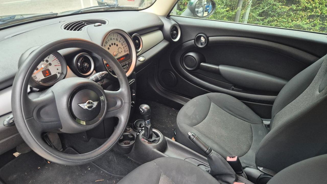 Mini Cooper Coupe 1.6 Coupé 28000 KM