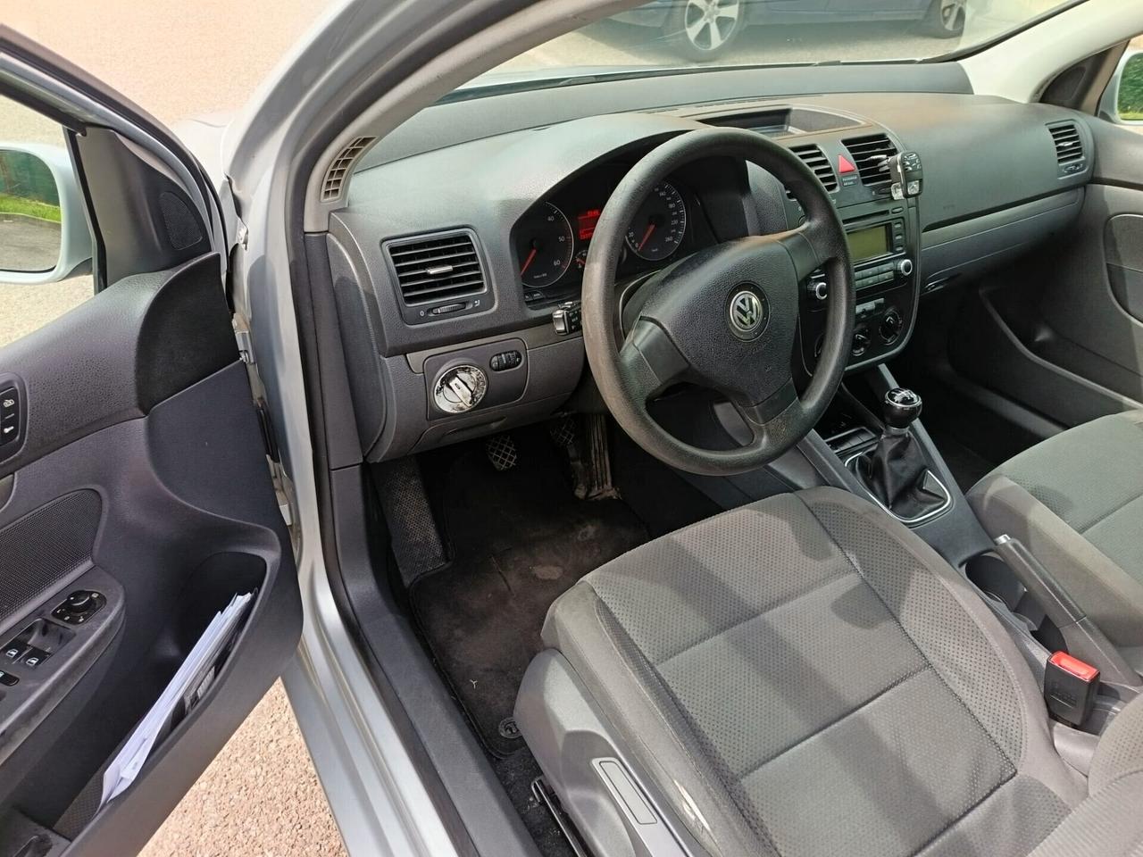 Volkswagen Golf 1.9 TDI 5p. Sportline