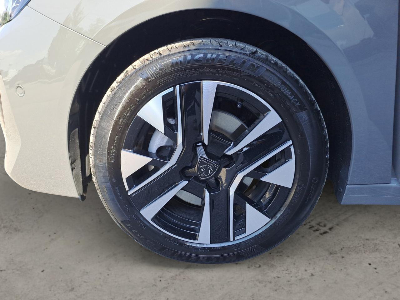 PEUGEOT 208 5P - Allure Turbo Benzina 100cv