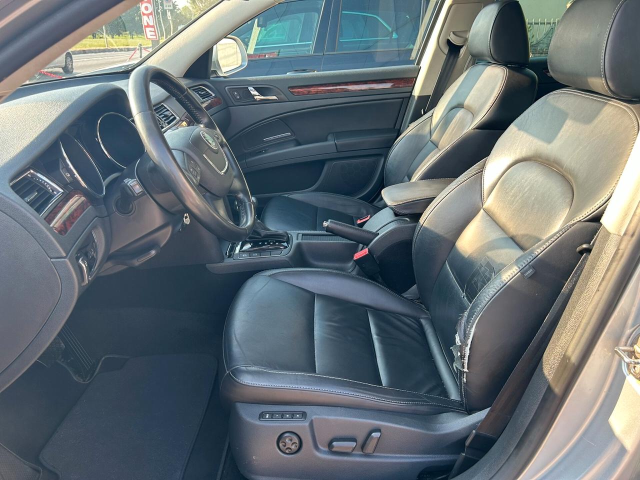SKODA SUPERB WAGON 2.0 TDI 170CV DSG Elegance
