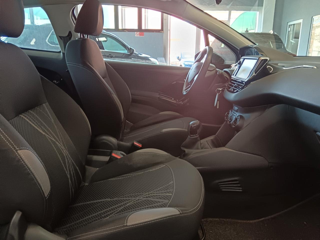 Peugeot 208 1.0 Benzina Manuale