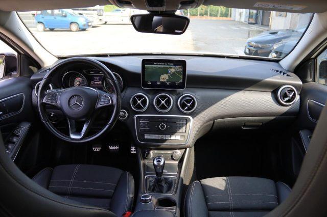 MERCEDES-BENZ A 180 Premium