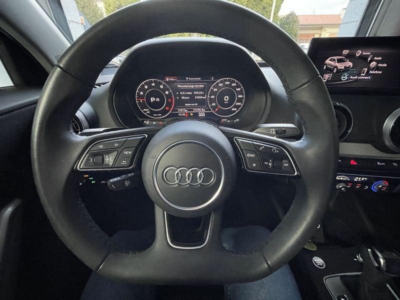 Audi Q2 Q2 35 TFSI S tronic Identity Black