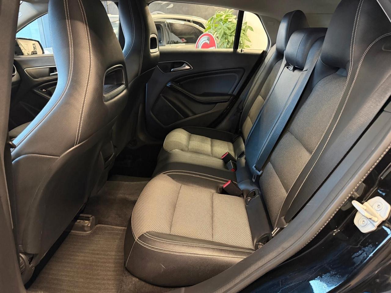 MERCEDES CLA 200D SHOOTING BRAKE SPORT 2.2 136CV OK NEOPATENTATO ANNO 2016