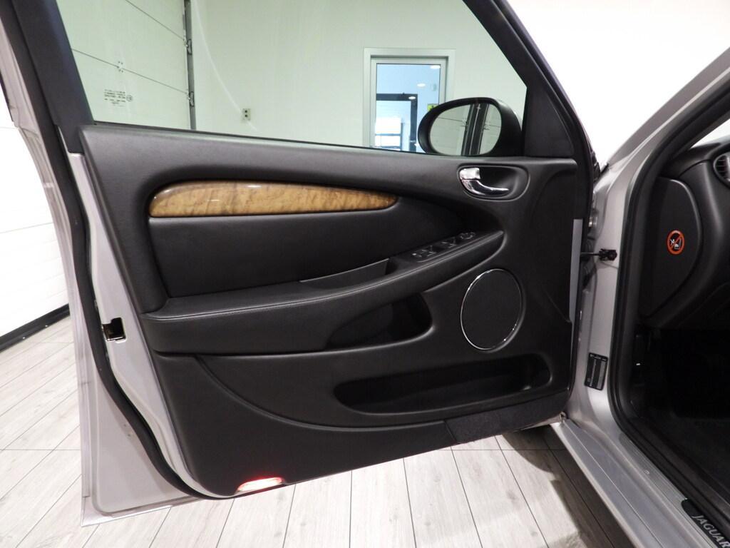 Jaguar X-Type Berlina 2.0 Executive