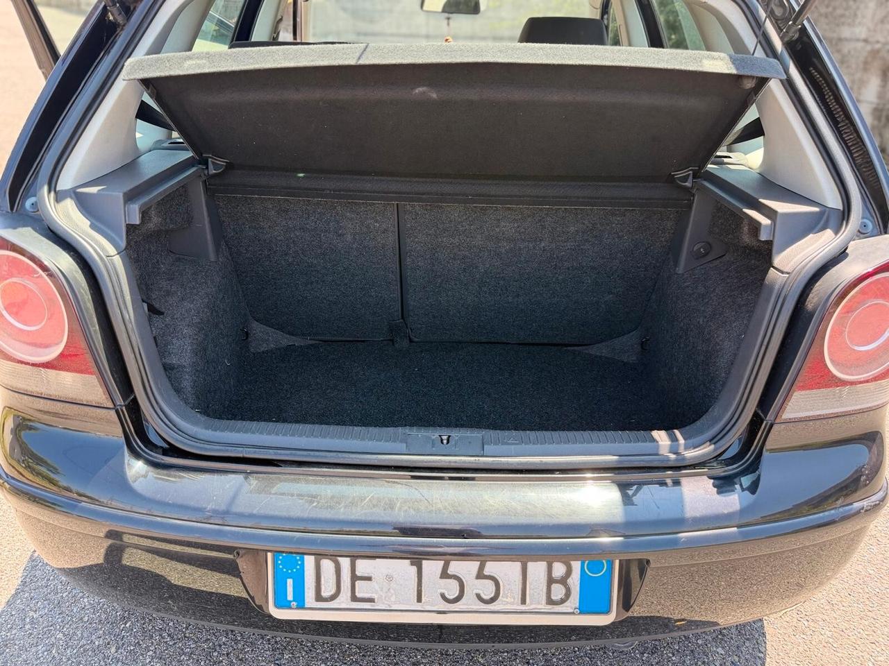 Volkswagen Polo 1.2/64CV 12V 5p. Comfortline