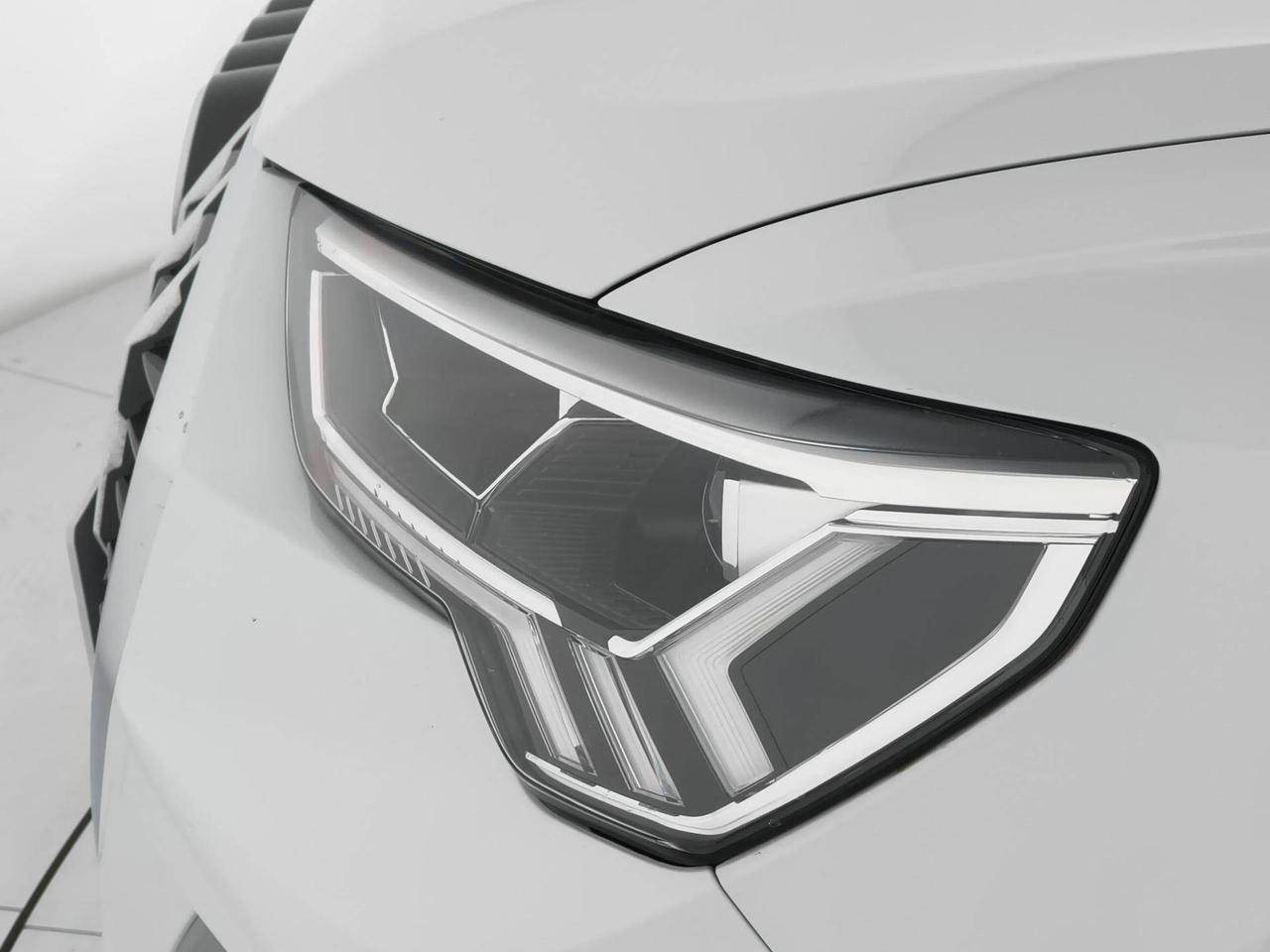 Audi Q3 35 2.0 tdi Business Advanced