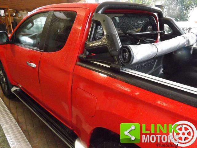 MITSUBISHI L200 2.3 D Club Cab 4x4 Super Select Intense