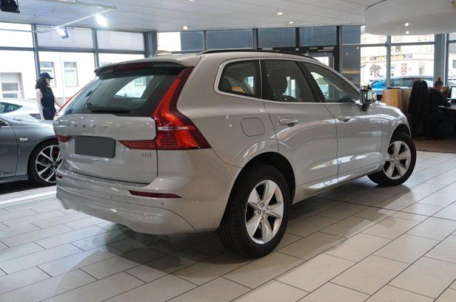 VOLVO XC60 B4 (d) AWD Geartronic Momentum