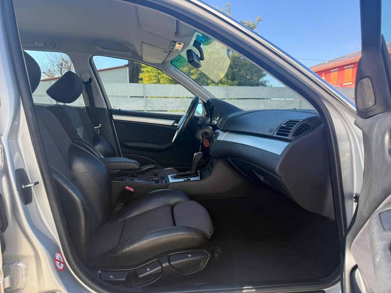 Bmw 320i (2.2) 170 Cv Touring Attiva automatica