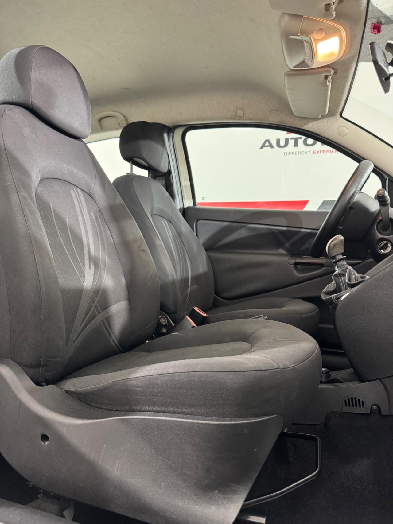 Lancia Ypsilon 1.2 69 CV Platinum*NEOPATENTATI*