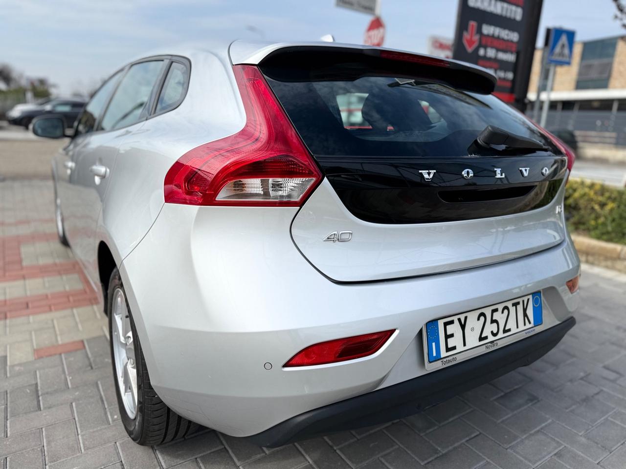 Volvo V40 D2 1.6 Momentum UNICO PROPRIETARIO