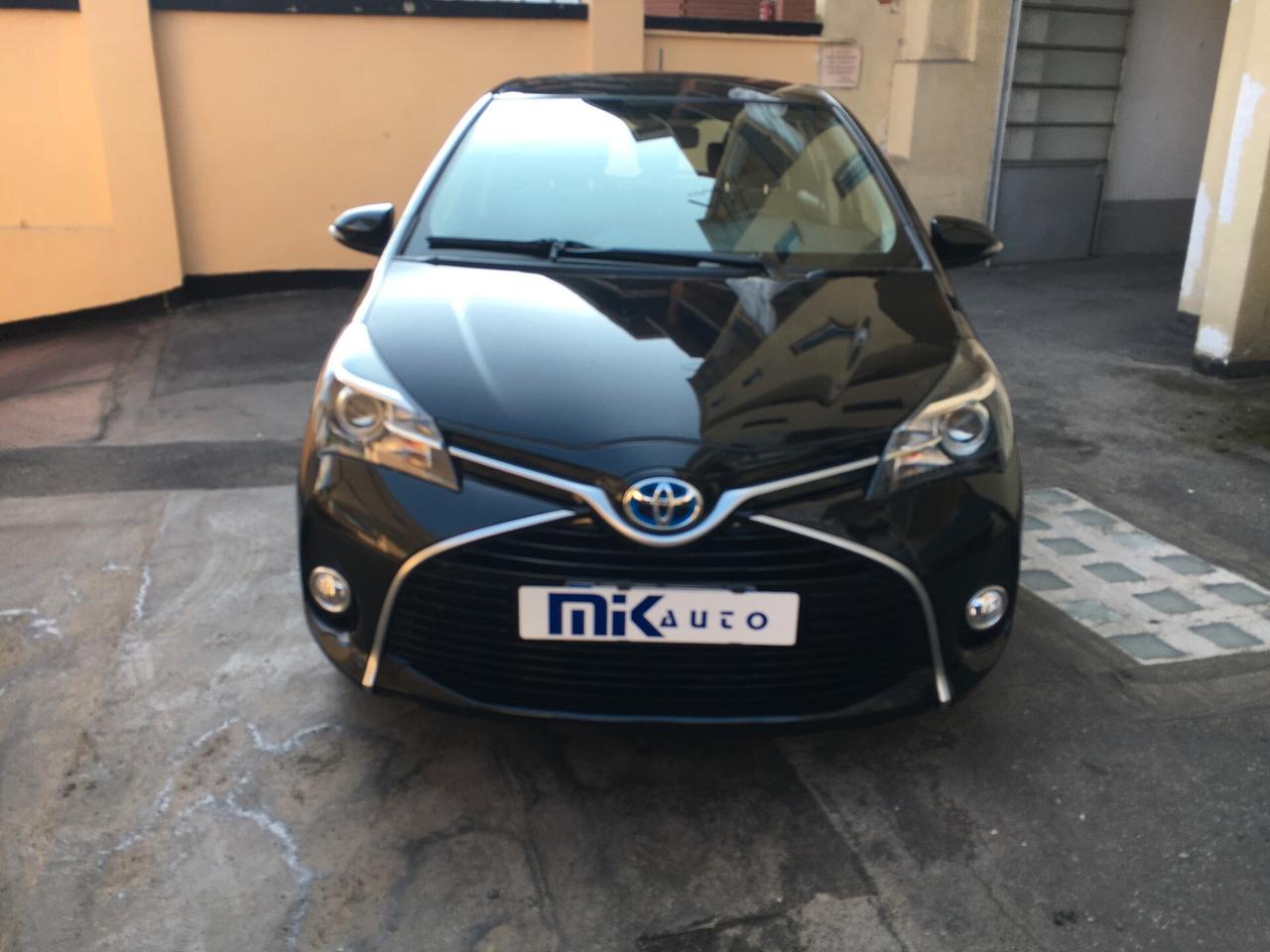 Toyota Yaris 1.5 Hybrid 5 porte Business