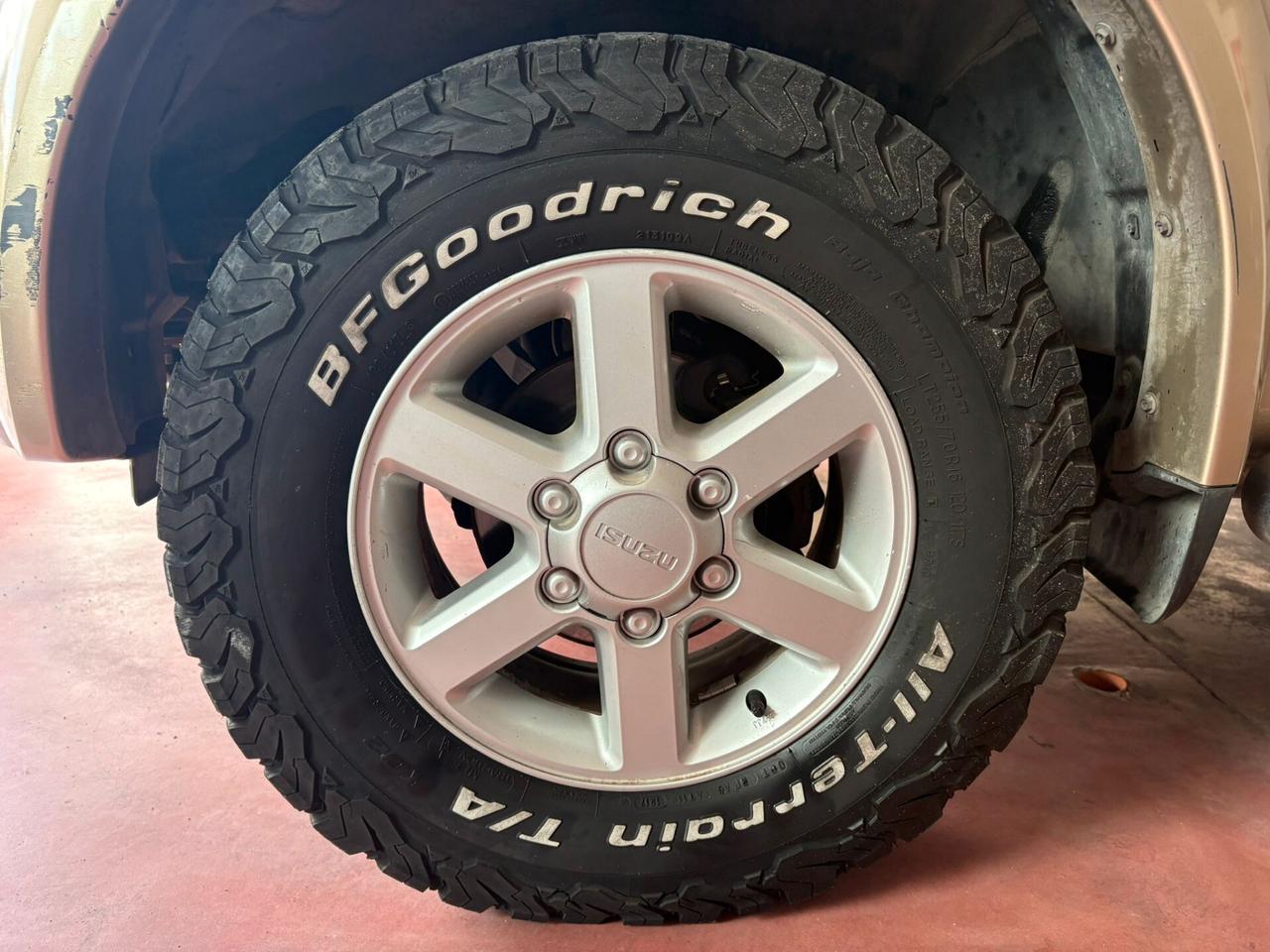 ISUZU PICK-UP 4X4 D-MAX DOPPIA CABINA POSTI 5 Diesel 3.0 CV 161 4WD