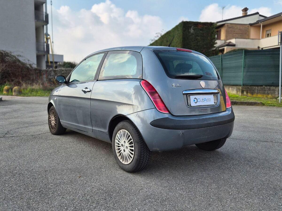 Lancia Ypsilon 1.2 8v 100