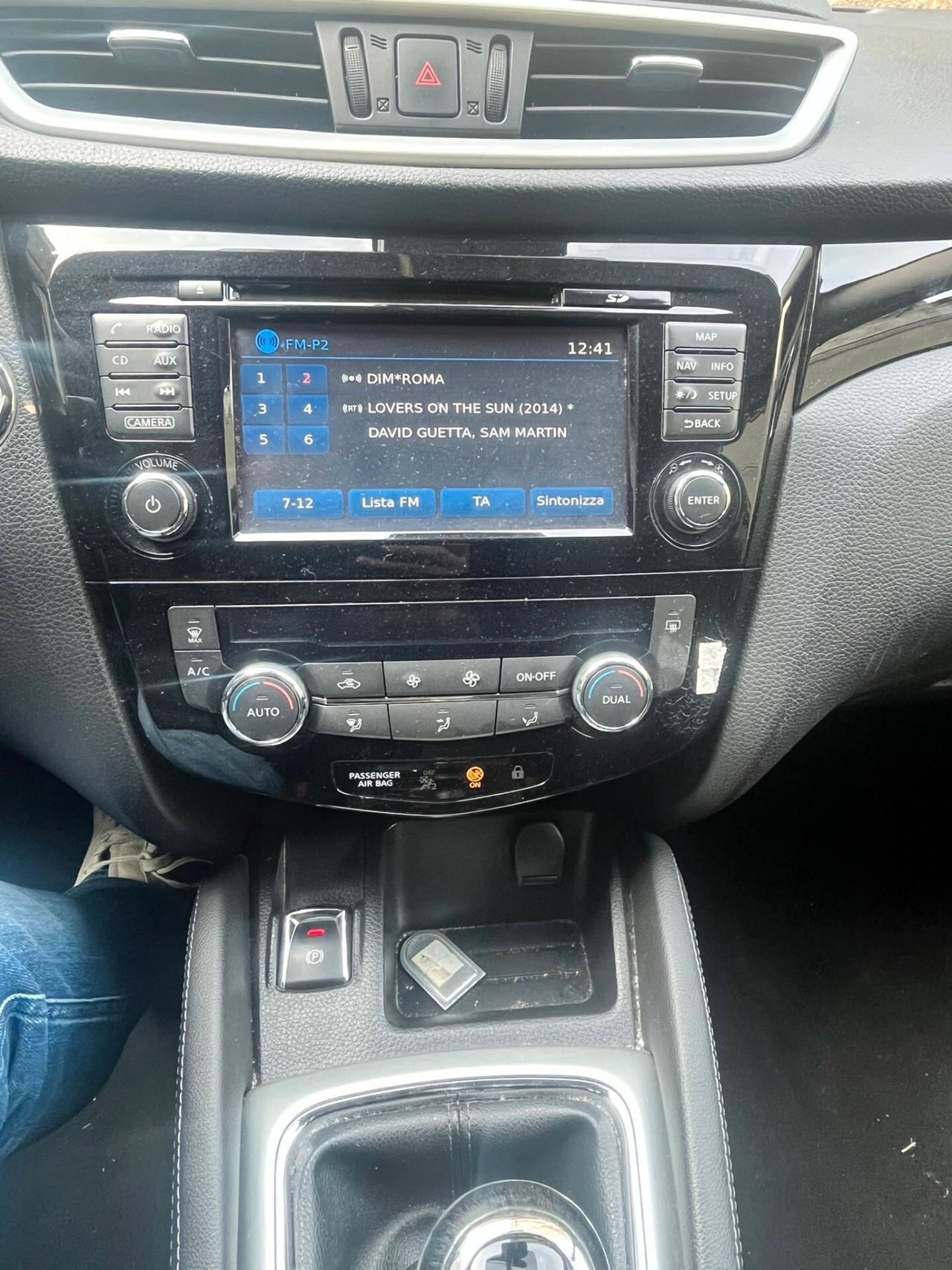 Nissan Qashqai 1.6 dCi 2WD Acenta N-CONNECTA