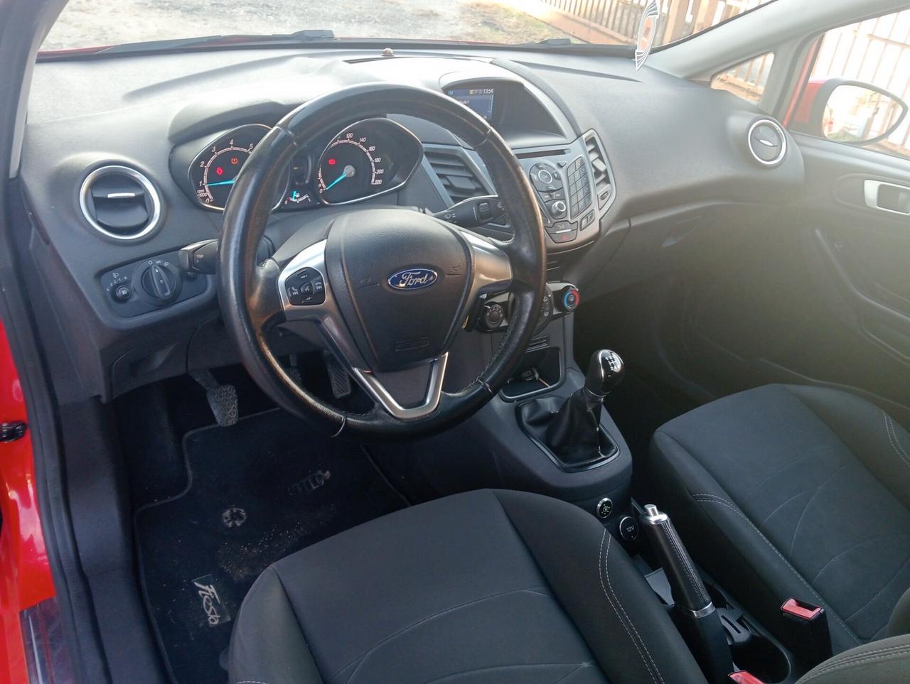 Ford Fiesta 1.4 3 porte Bz.- GPL Black & White Edition