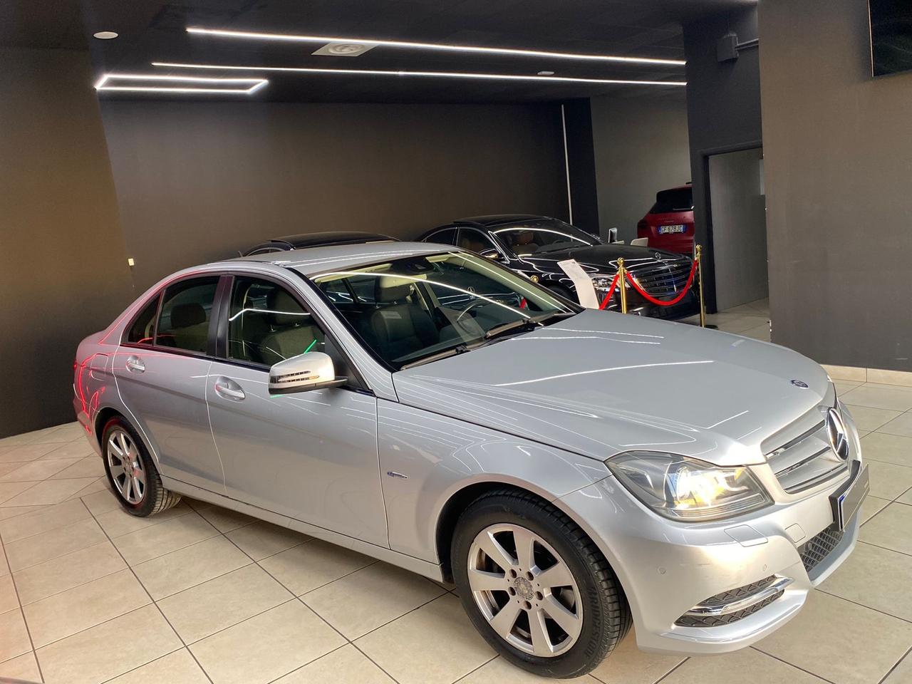 Mercedes-benz C 200 CDI BlueEFFICIENCY Avantgarde