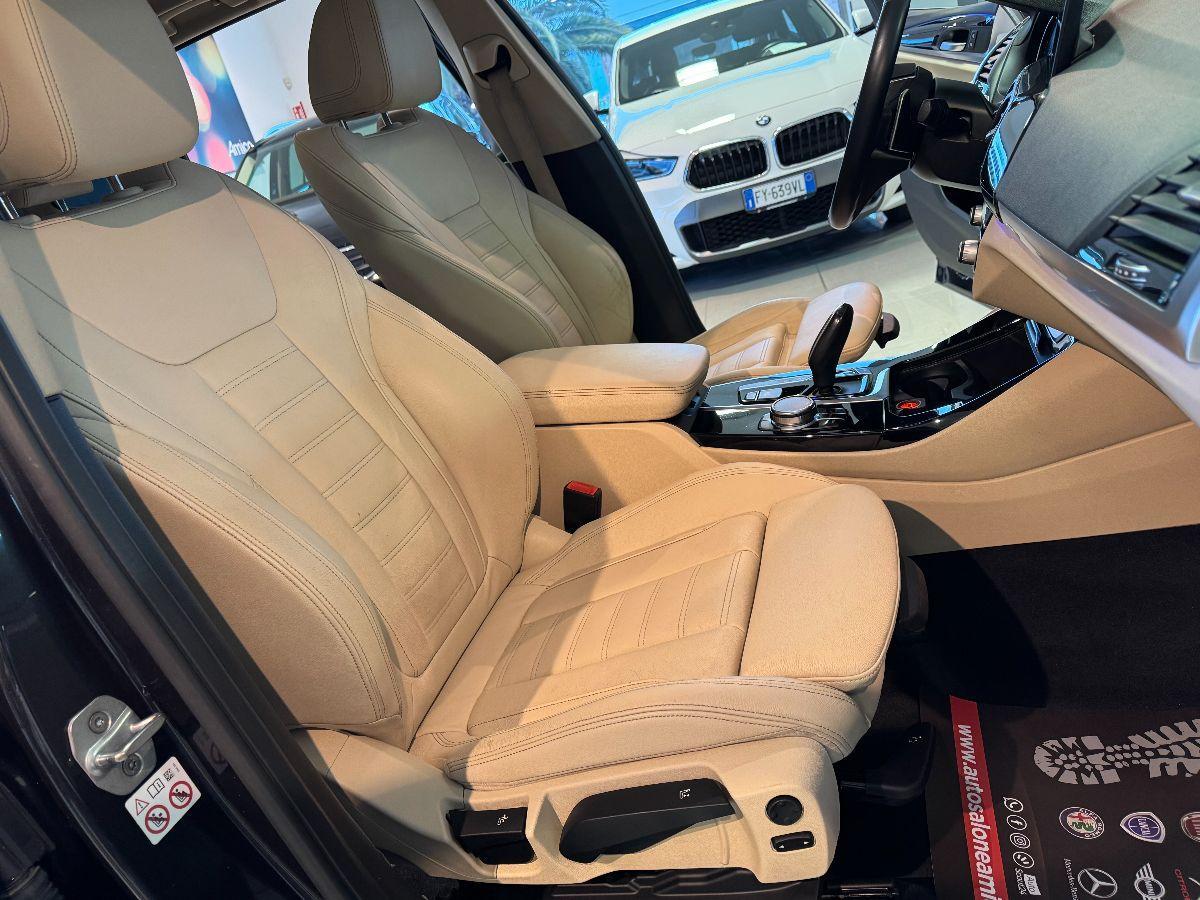 BMW X3 xDrive20d xLine Pelle Chiara Luci ambient