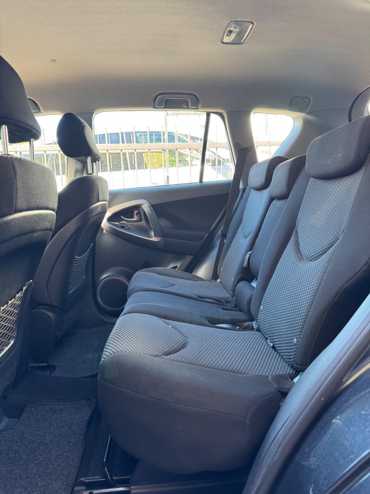 Toyota RAV 4 RAV4 2.2 D-4D 136 CV Sol