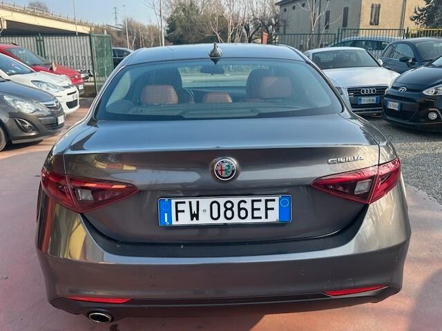Alfa Romeo Giulia 2.2 Turbodiesel 160 CV AT8 Super