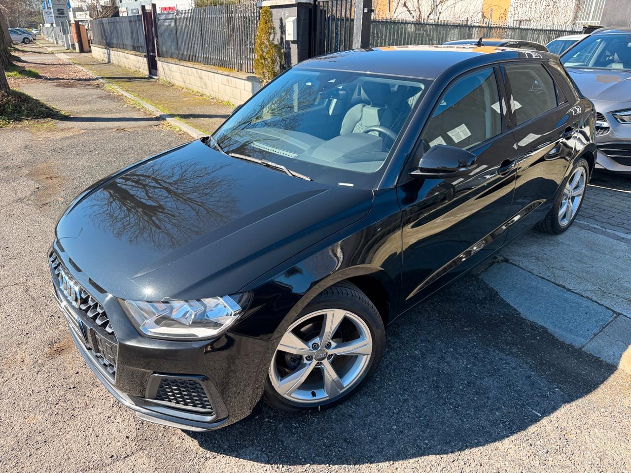 Audi A1 SPB 25 TFSI Identity Black Advanced
