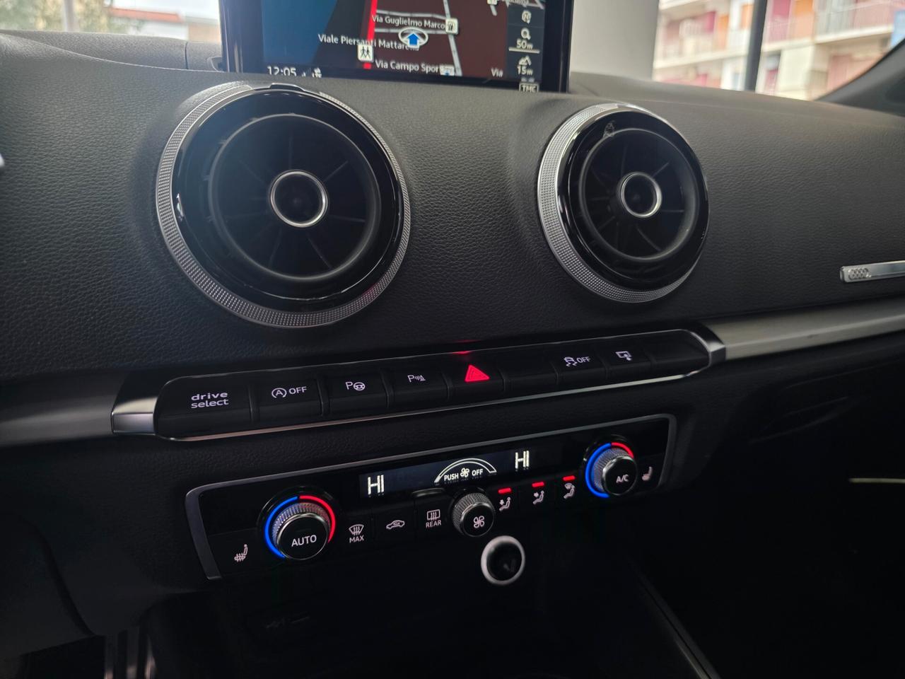 Audi A3 2.0TDI 150cv Sline Daytona FULL