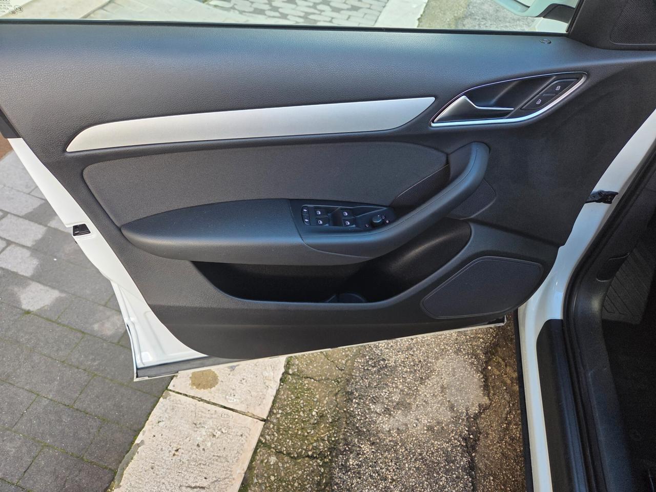 AUDI Q3 2.0 TDI 150 CV SPORT LED KM CERTIF