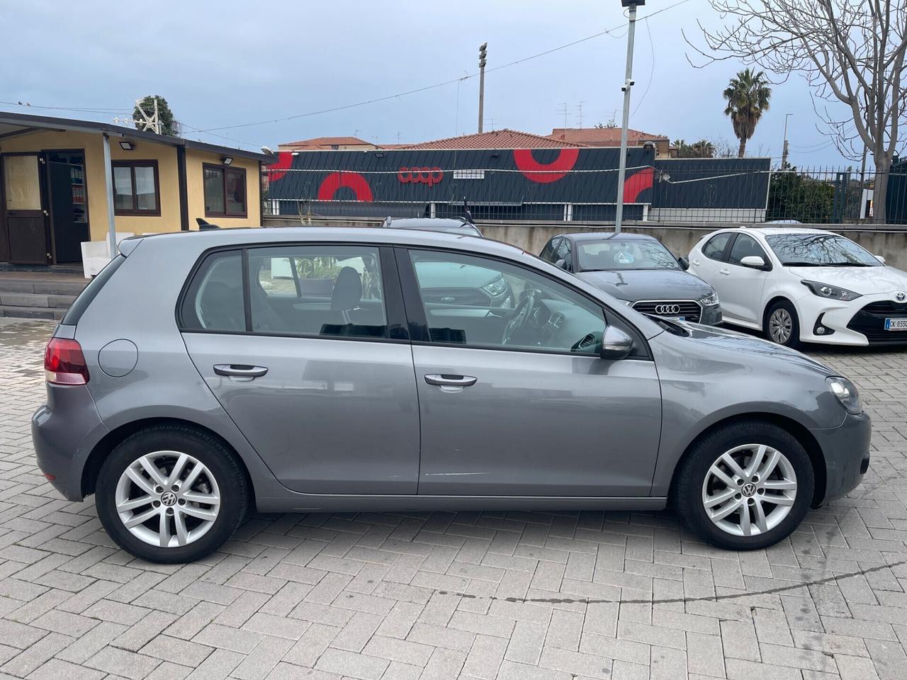 Volkswagen Golf 1.6 TDI 105cv