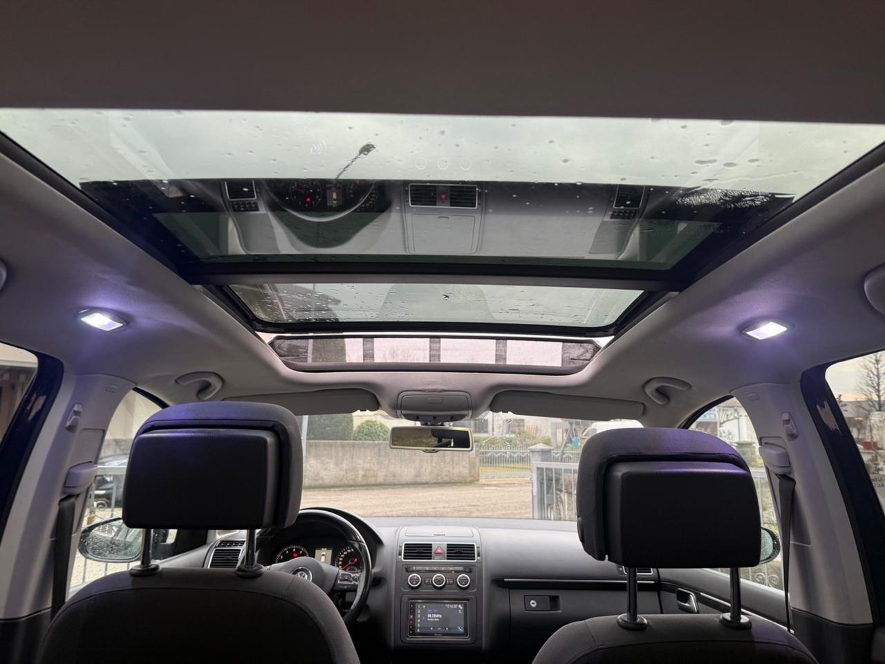 Volkswagen Touran 1.4 Metano tetto panoramico 2012
