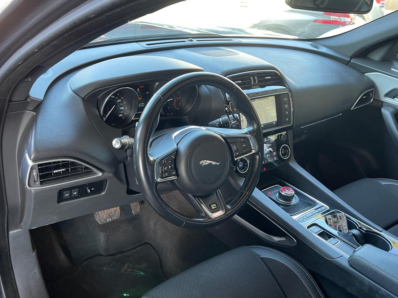 F-Pace 2.0 D 180 CV AWD R-Sport-strafull-rate-garanzia