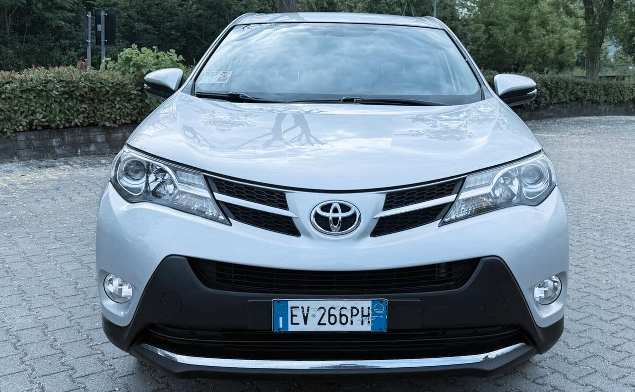 Toyota RAV 4 RAV4 2.0 D-4D 4WD Lounge