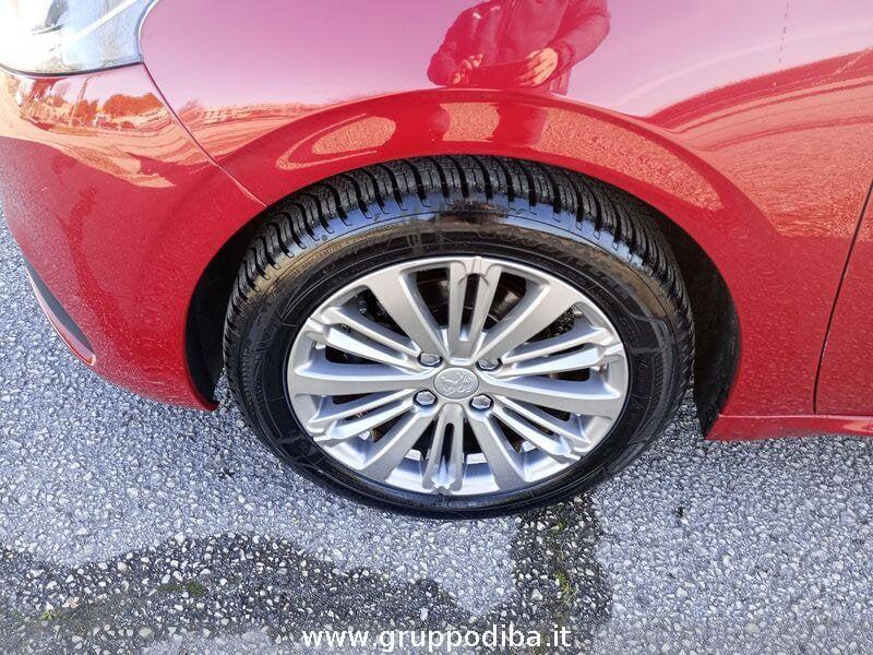 Peugeot 208 I 2015 Benzina 5p 1.2 puretech Active 82cv